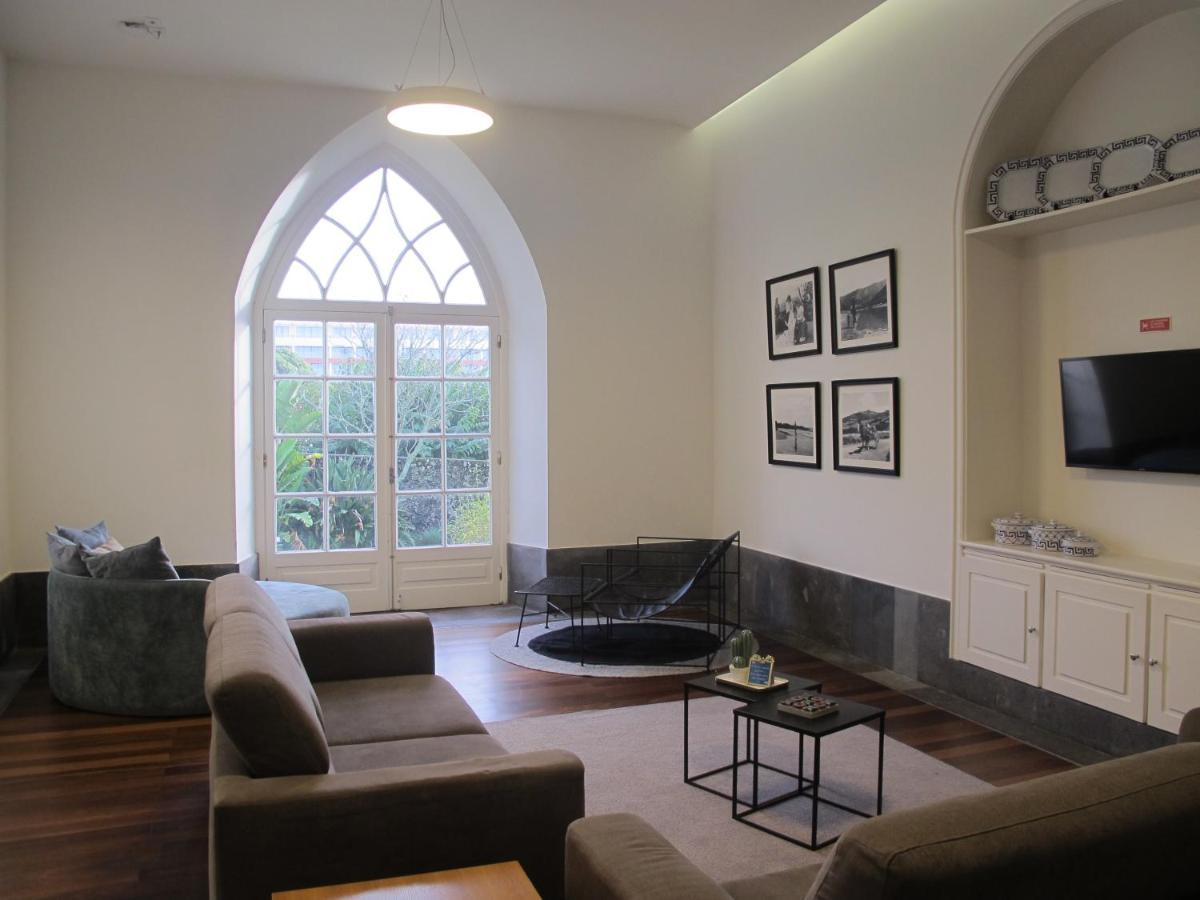 Azores Youth Hostels - Sao Miguel 蓬塔德尔加达 外观 照片
