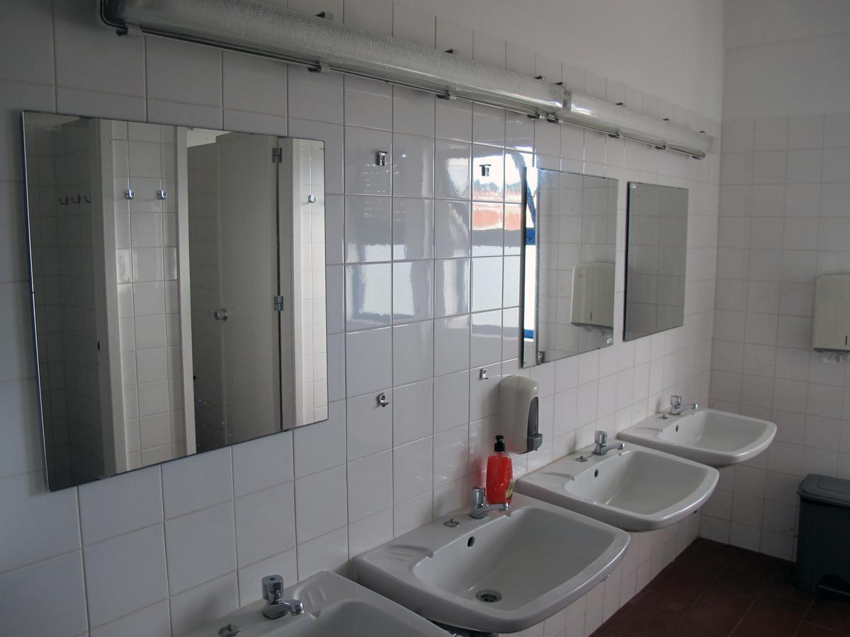Azores Youth Hostels - Sao Miguel 蓬塔德尔加达 外观 照片